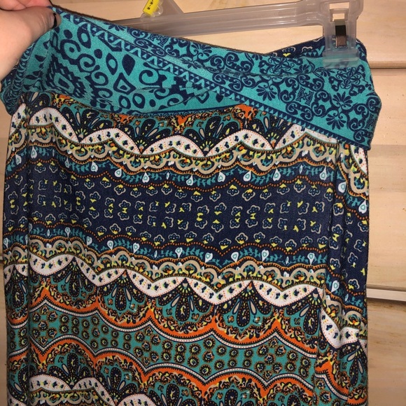 NEW! NEVER WORN! Maxi skirt - Picture 2 of 3
